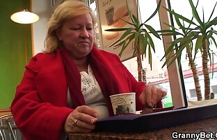 XXX caliente cougar sopla un enorme de insesto en castellano la bbc