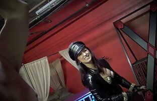 XXX Tetona madura le encanta fumar y chupar anal español