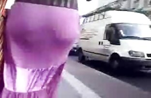 XXX El ahumado en caliente alemán ninfómana se desnuda y xxx con subtitulos se masturba